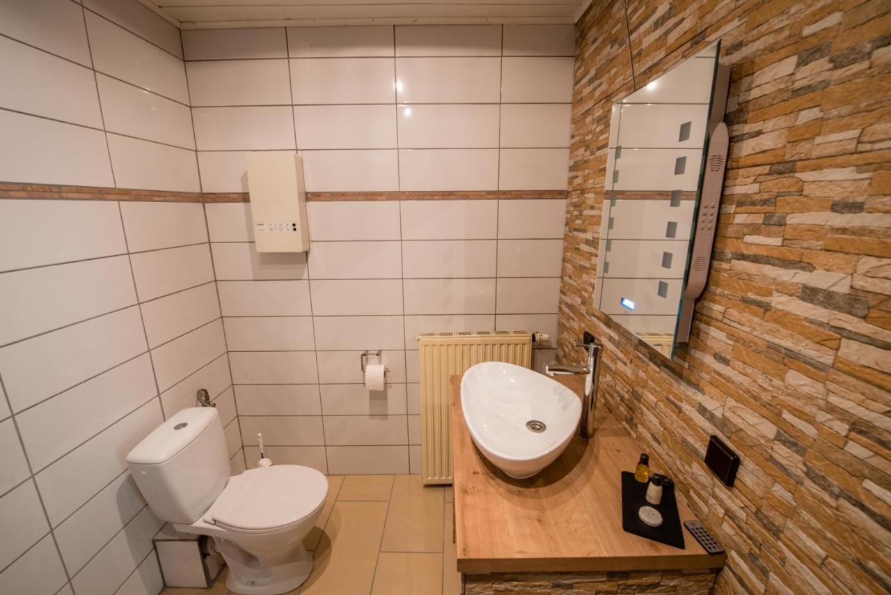 Hotel Weinschloesschen Im Weingut Roos Ilbesheim Zewnętrze zdjęcie