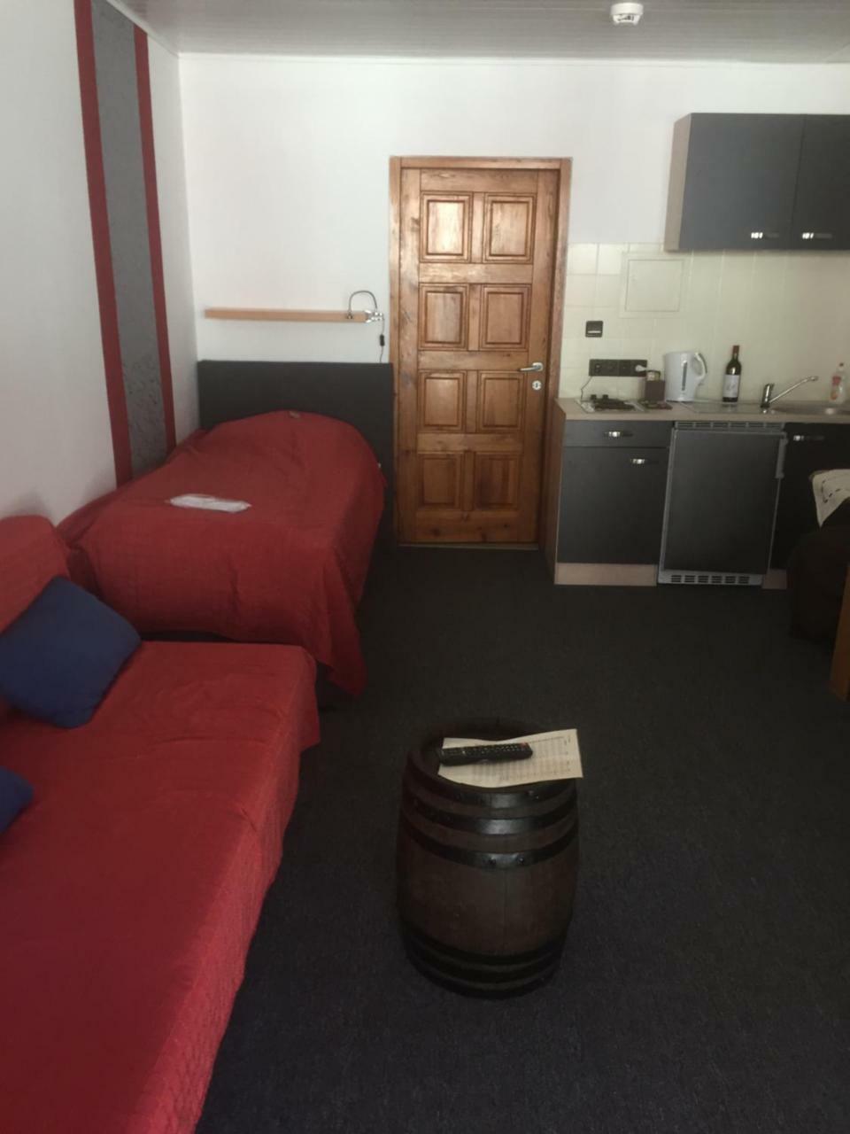 Hotel Weinschloesschen Im Weingut Roos Ilbesheim Zewnętrze zdjęcie